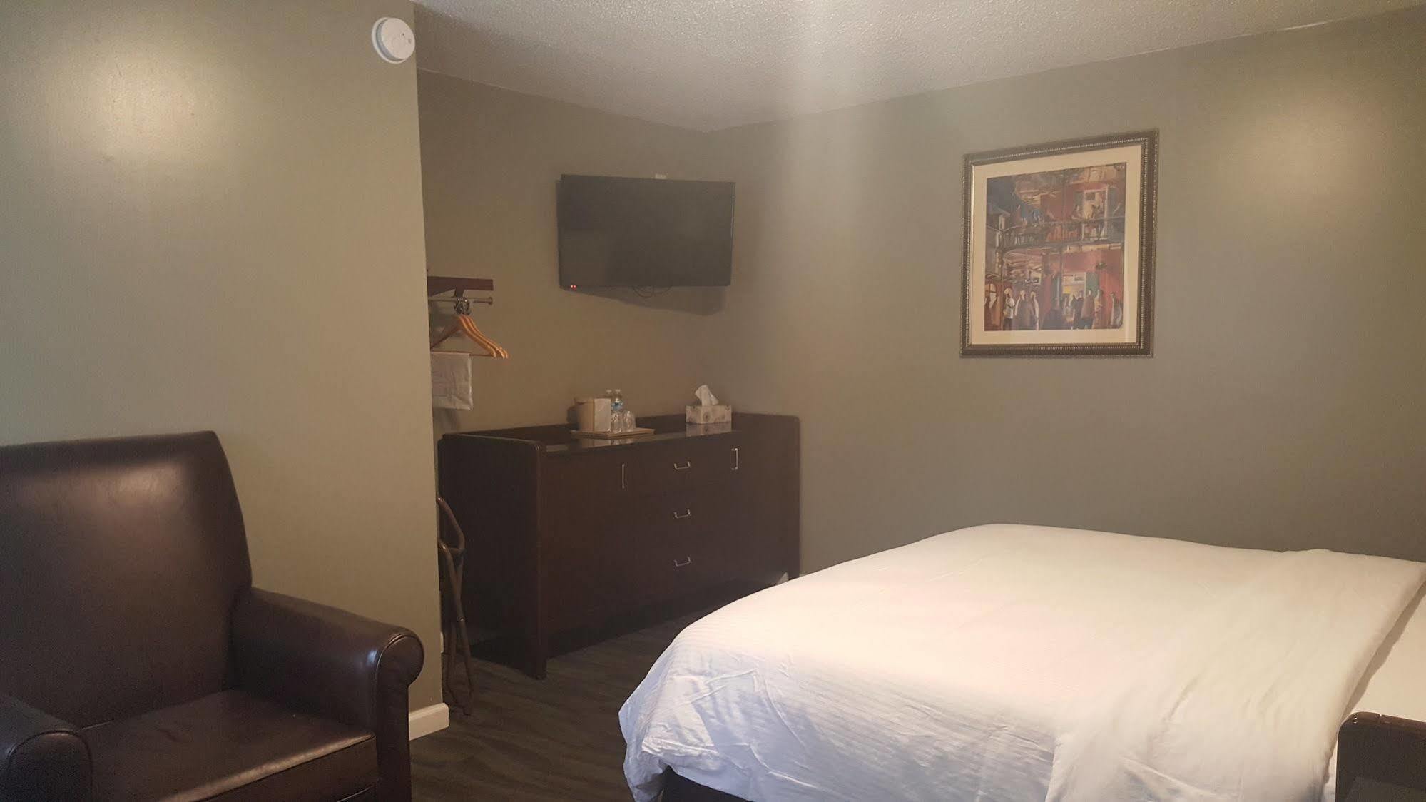Jefferson Inn&Suites Extérieur photo