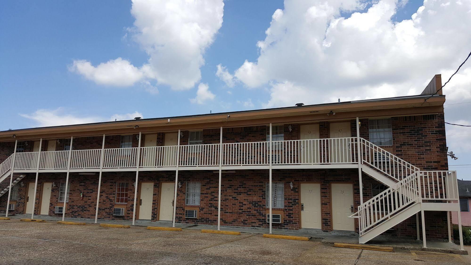 Jefferson Inn&Suites Extérieur photo